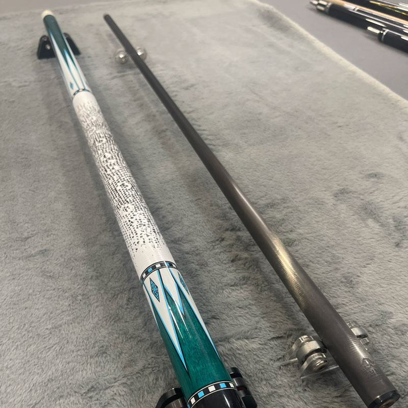 Chuôi Custom Xanh + Ngọn Rhino Carbon