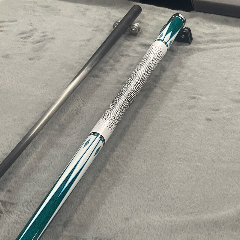 Chuôi Custom Xanh + Ngọn Rhino Carbon